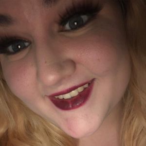 Meet your Posher, Briana